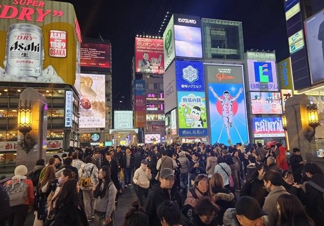ぶらり道頓堀！メインストリートはやっぱり圧巻の賑わい、裏道散歩からの刺激体験✨